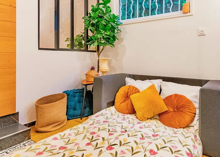Exquisite Tiny House With Garden And Air Con - Between Paris-Disneyland - 3Mins From Train Station