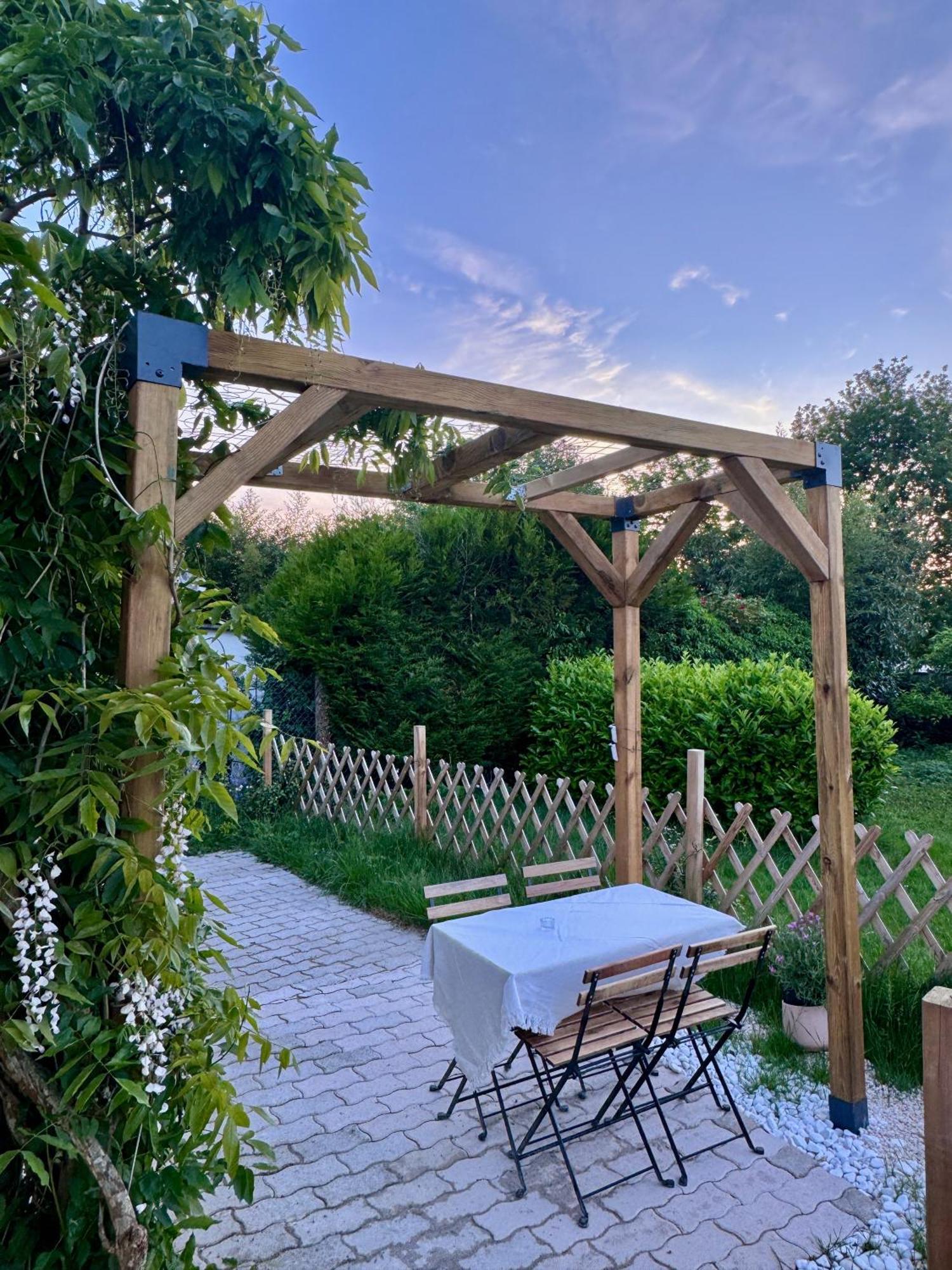 Exquisite Tiny House With Garden And Air Con - Between Paris-disneyland - 3mins From Train Station * Noisy-le-Grand